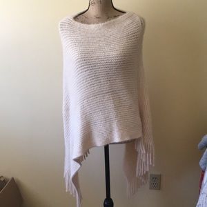 Asymmetrical pullover, very soft